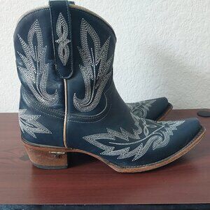 Lane boots midnight blue